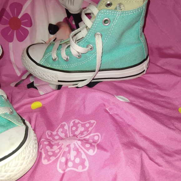 ***SOLD***Converse All Star 🌟 Girls - Picture 5 of 8
